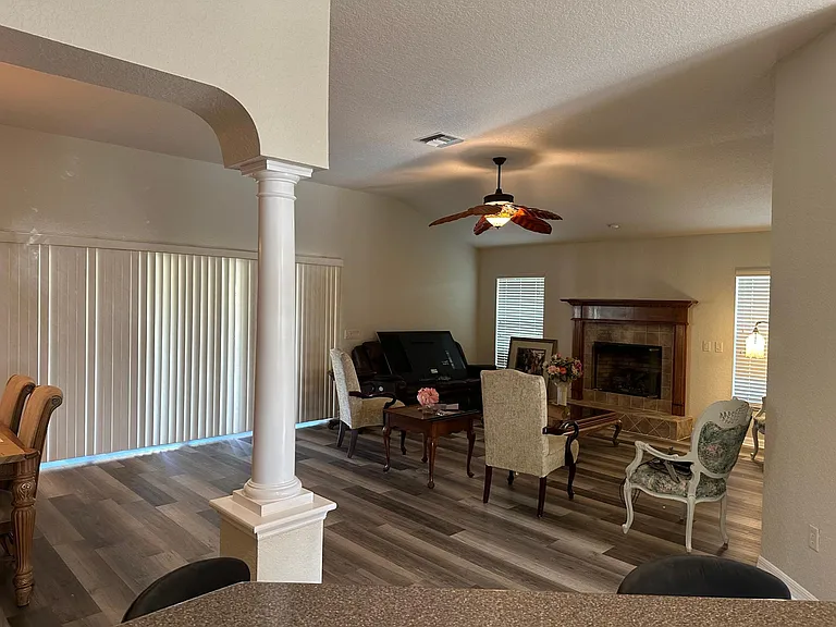 2071 Westchester Way — Photo 20