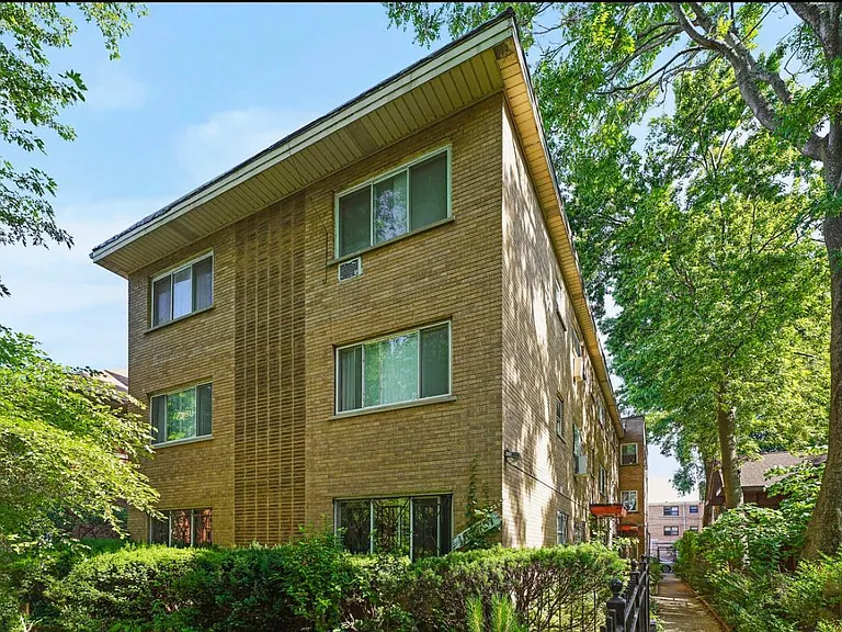 1655 W Farwell Ave #2B — Photo 1
