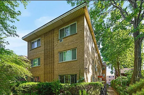 1655 W Farwell Ave #2B Photo 1