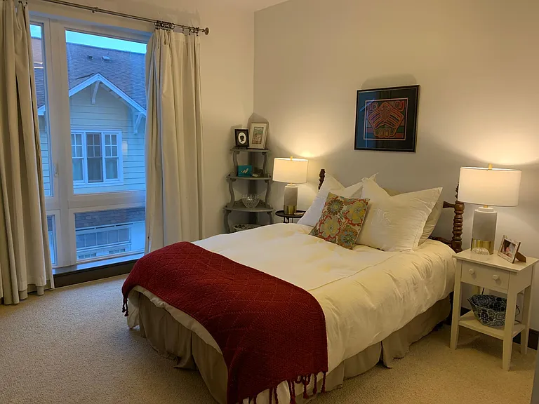 2nd bedroom