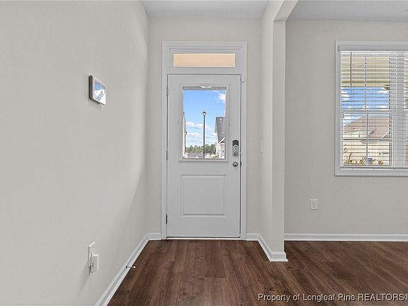 5th image of 474 Bedford Dr