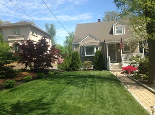 46 Ridge Ave, Park Ridge, NJ 07656