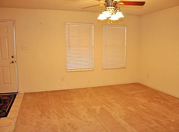 3rd image of 6004 Lorenzo Dr