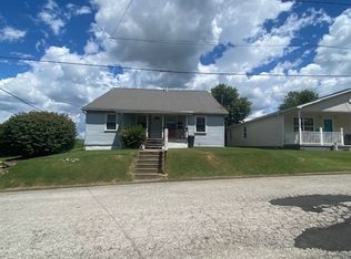 1501 15th St, Nitro, WV 25143