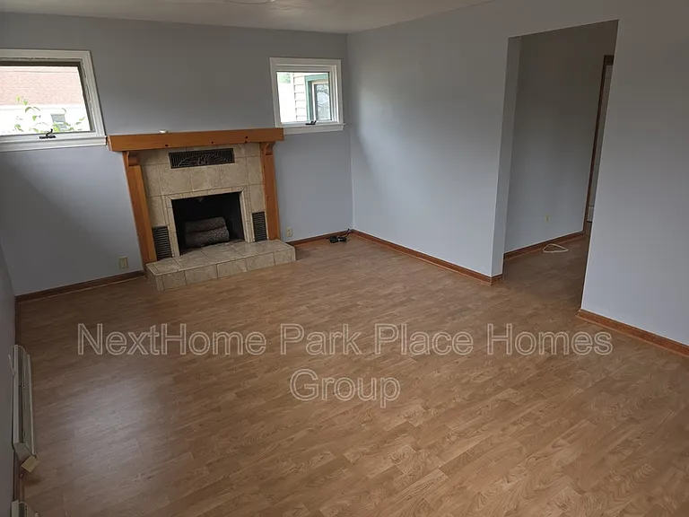 614 Prairie St — Photo 7