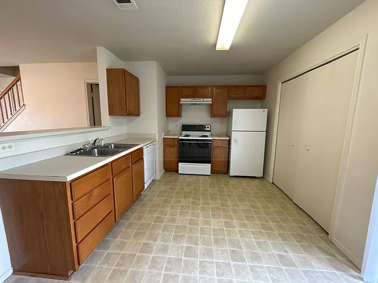 310 Creek, Copperas Cove — Photo 11