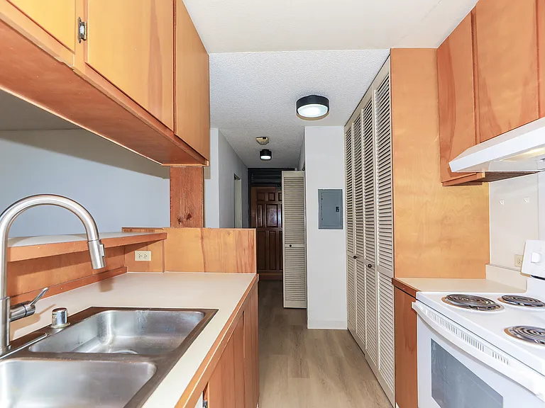 1441 Piikoi St #307 — Photo 12