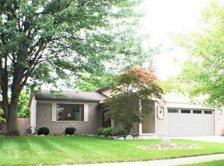 542 Central St, Marysville, MI 48040