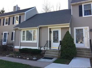 6 Braintree Ct, Suffield, CT 06078
