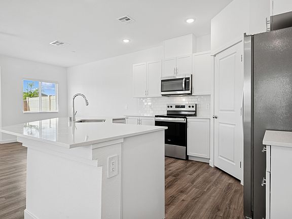 3rd image of 7410 Kingsley Cove Ln #2-101