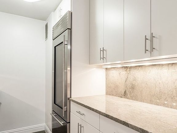 3rd image of 201 E 87th St APT 20g