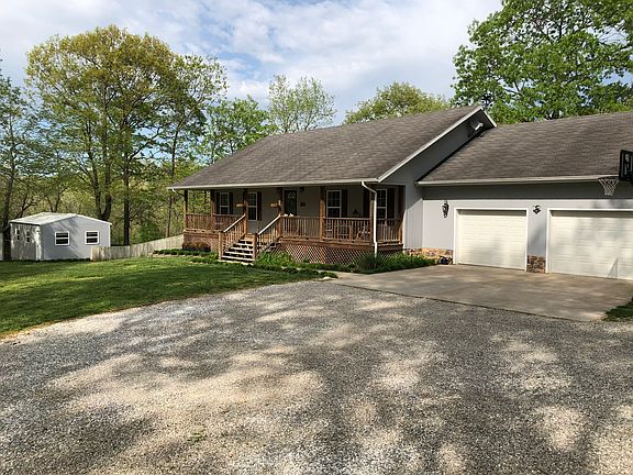 4th image of 555 Rocky Acres Ln