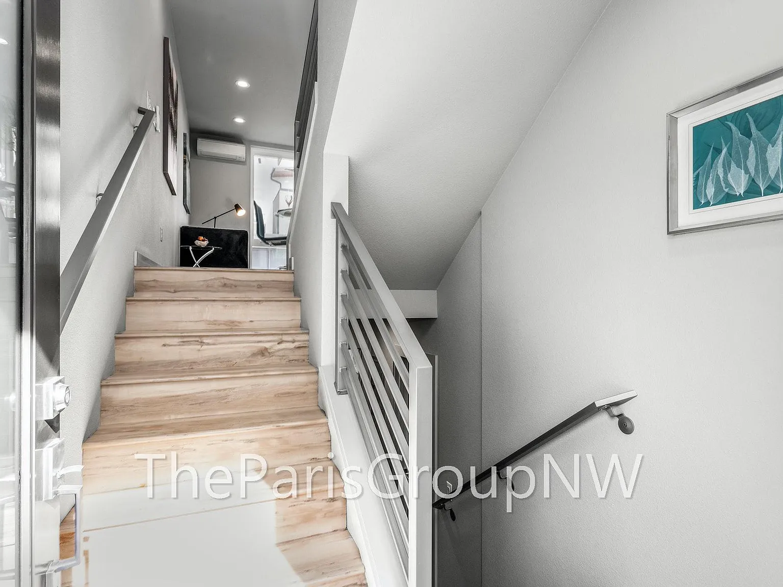 2 bed, 1036 sqft, $2,600 — Photo 4