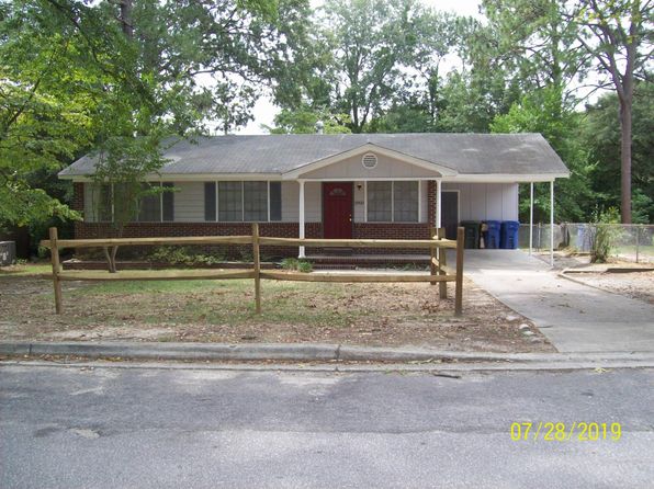 2900 Holt Dr