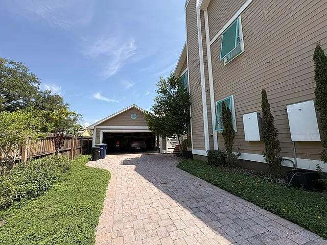 Building Photo - 3709 W El Prado Blvd