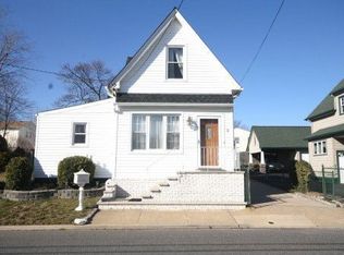 96 Frederick Ave, South Floral Park, NY 11001
