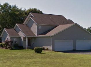 2427 Meadow Spring Cir, Akron, OH 44312