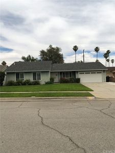 1555 Lillian Ln, Highland, CA, 92346