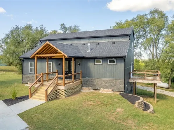 36154 W 207th St, Polo, MO 64671