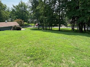 411 Shady Ln, Edwardsville, IL 62025