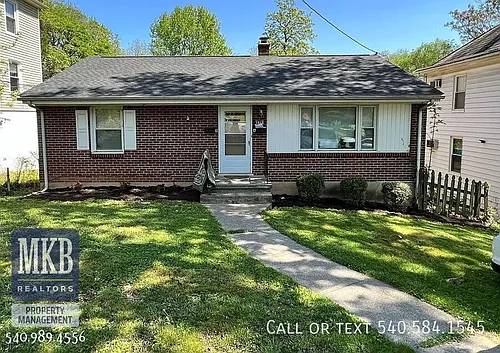 1813 Oxford Ave SW #B Photo 1