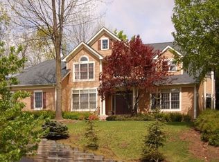 8 Old Lane Ext, Towaco, NJ 07082