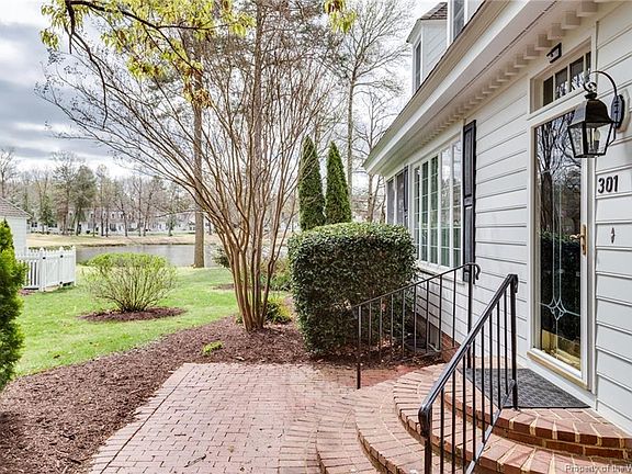 4th image of 301 Dogleg Dr