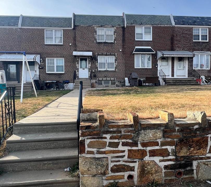 1st image of 2822 Rawle St
