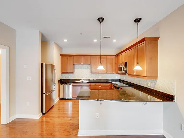 1903 Kenilworth Ave #109 — Photo 10