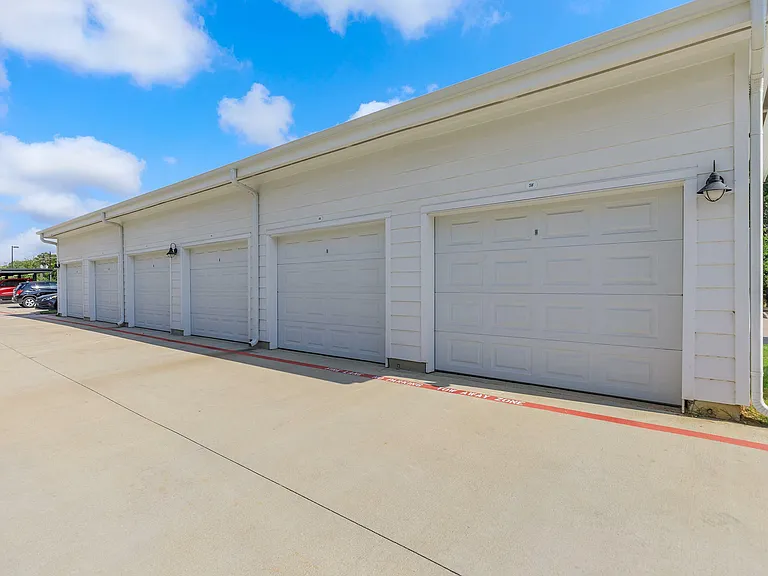 Resident Detached Garages