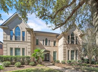 1423 Meadow Lakes Dr, Sugar Land, TX 77479