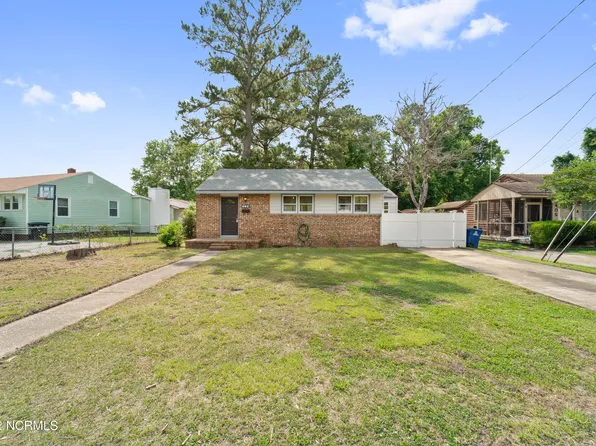 403 Nelson Drive, Jacksonville, NC 28540