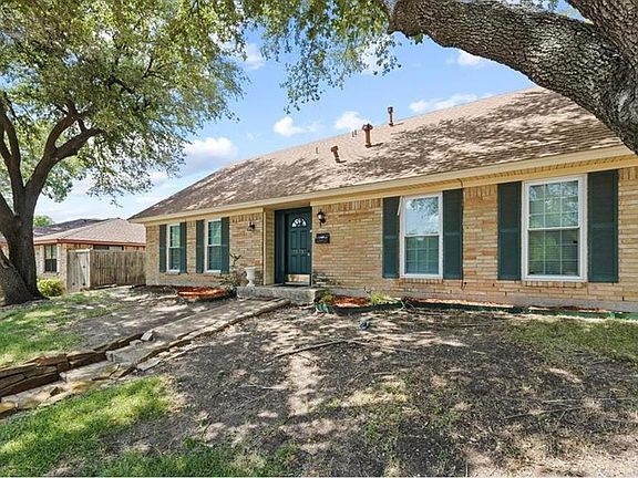 2nd image of 1523 Russell Glen Ln