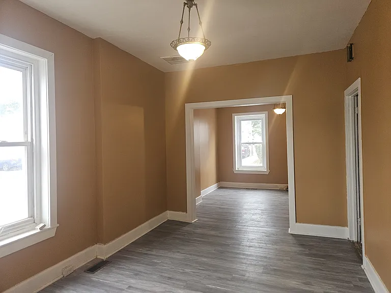 731 N Lumber St — Photo 9