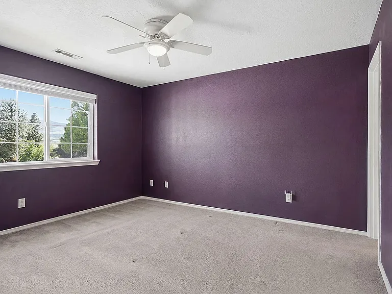 305 Blackberry Ct — Photo 6