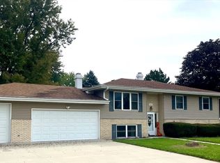 11211 E Oak Ct, Rochelle, IL 61068