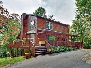 231 Dockery Ridge Rd, Young Harris, GA 30582