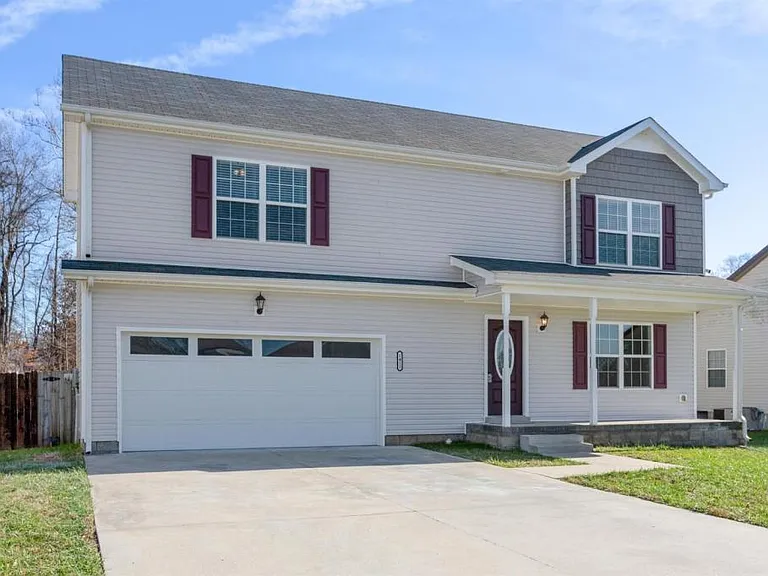 1413 Jenny Ln — Photo 2