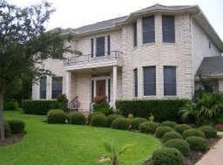 10108 Planters Woods Dr, Austin, TX 78730
