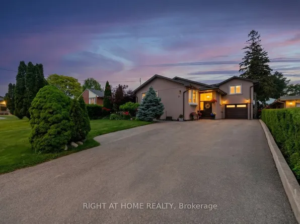 21 Warbeck Pl, Toronto, ON M9R 3C2