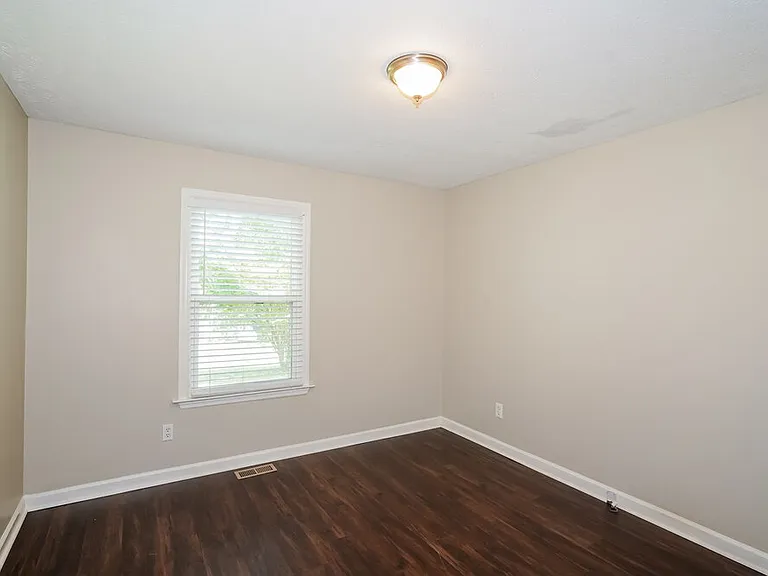 408 Dellwood Dr — Photo 17
