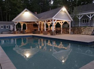 12 Magnolia St, North Reading, MA 01864