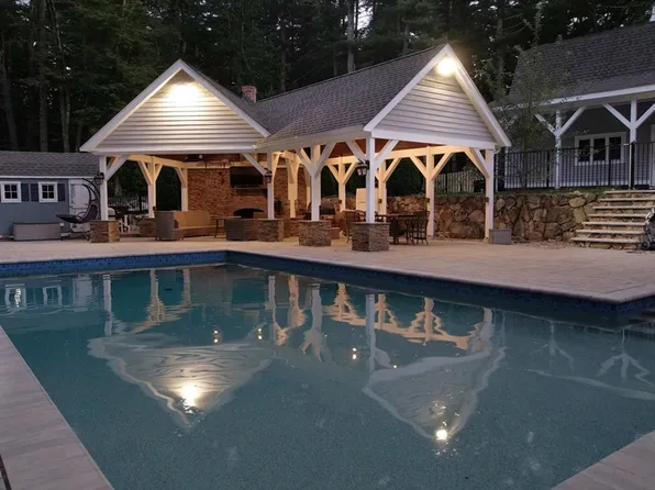 12 Magnolia St, North Reading, MA 01864