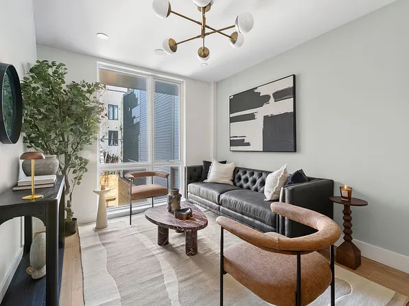 1811 Menahan St #2R, Ridgewood, NY 11385