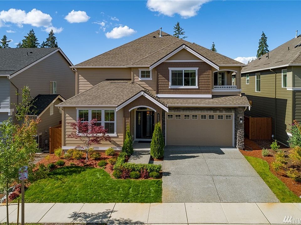 1st image of 4427 139th Pl SE #8