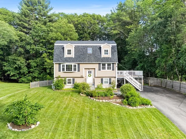 38-38 Jacquith Rd #A, Wilmington, MA 01887