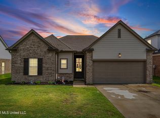 9073 Lakeside Cir S, Walls, MS 38680