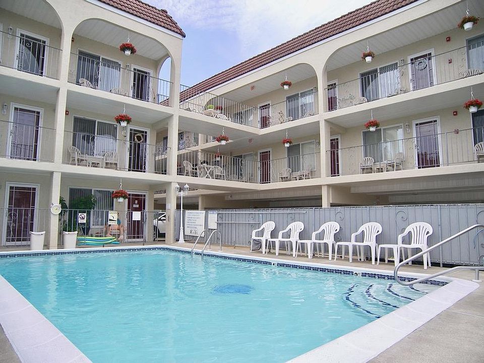 1st image of 3010 Ocean Ave Unit 306