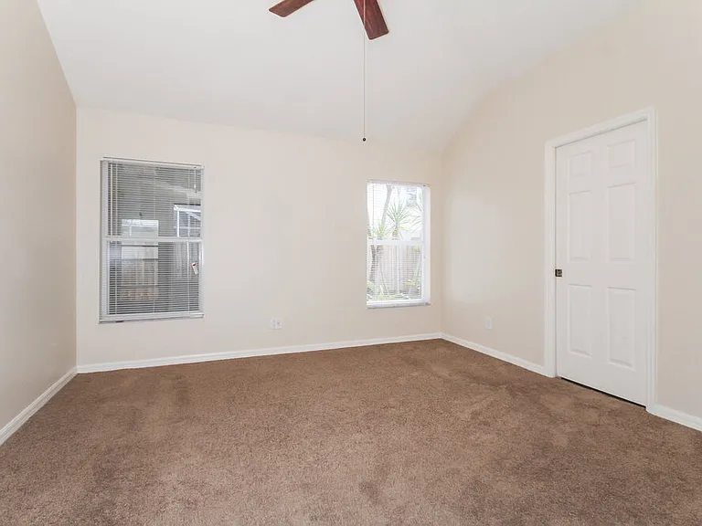 11104 Robin Lake Ct — Photo 7