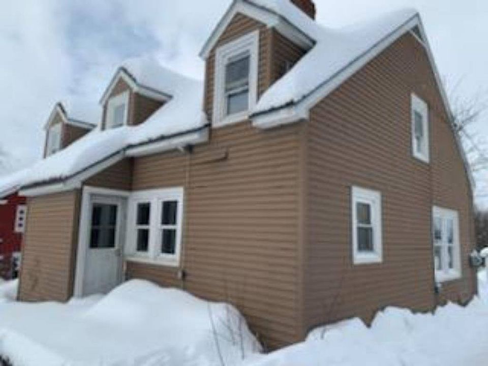 56 Church St, Presque Isle, ME 04769 Zillow